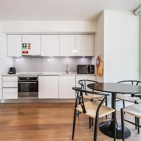 Principe Real Stylish Modern With Ac Lizbona