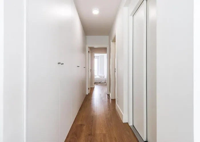 Principe Real Stylish Modern With Ac Apartment